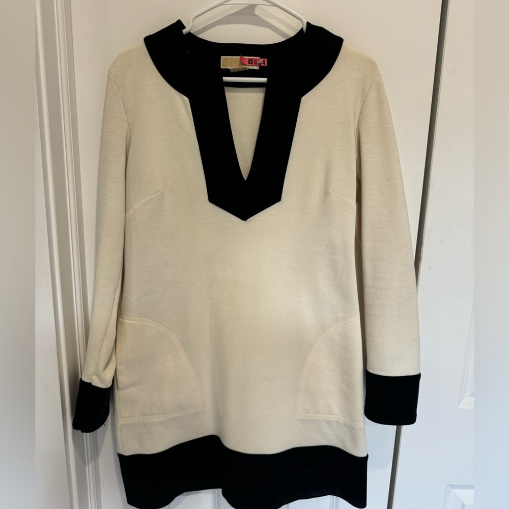 Michael Kors crème and black shift dress!
